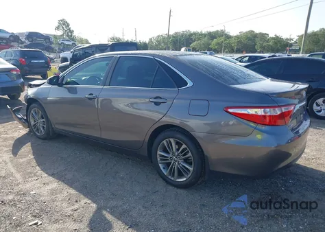 2017 Toyota Camry Se z USA, uszkodzony, nr VIN 4T1BF1FK9HU780862